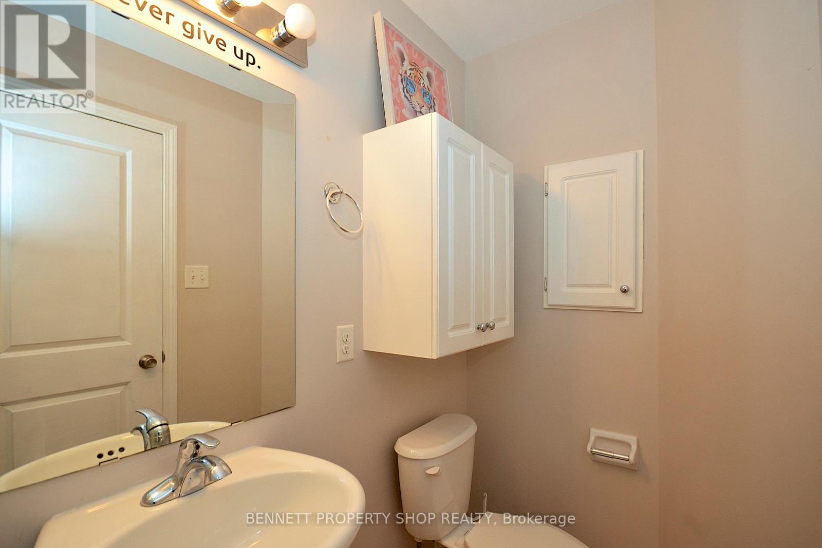 706 Sanibel Private, Ottawa, Ontario  K2H 0A8 - Photo 23 - X12410140