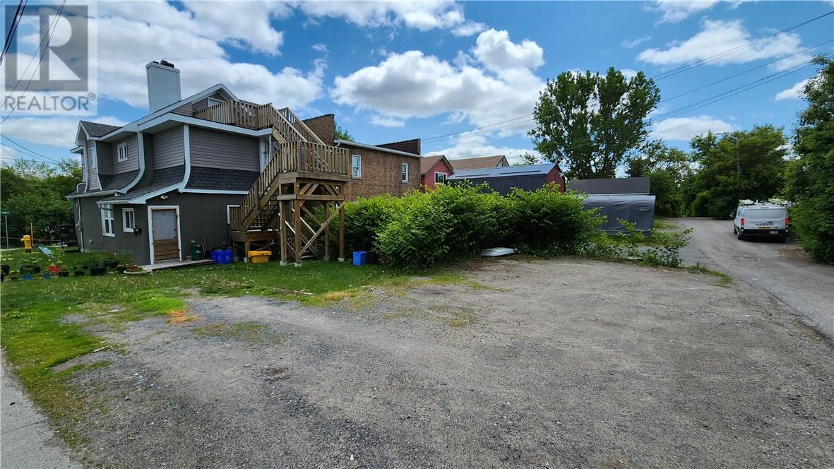 399 Eva Avenue, Sudbury, Ontario  P3C 4N2 - Photo 3 - 2125279