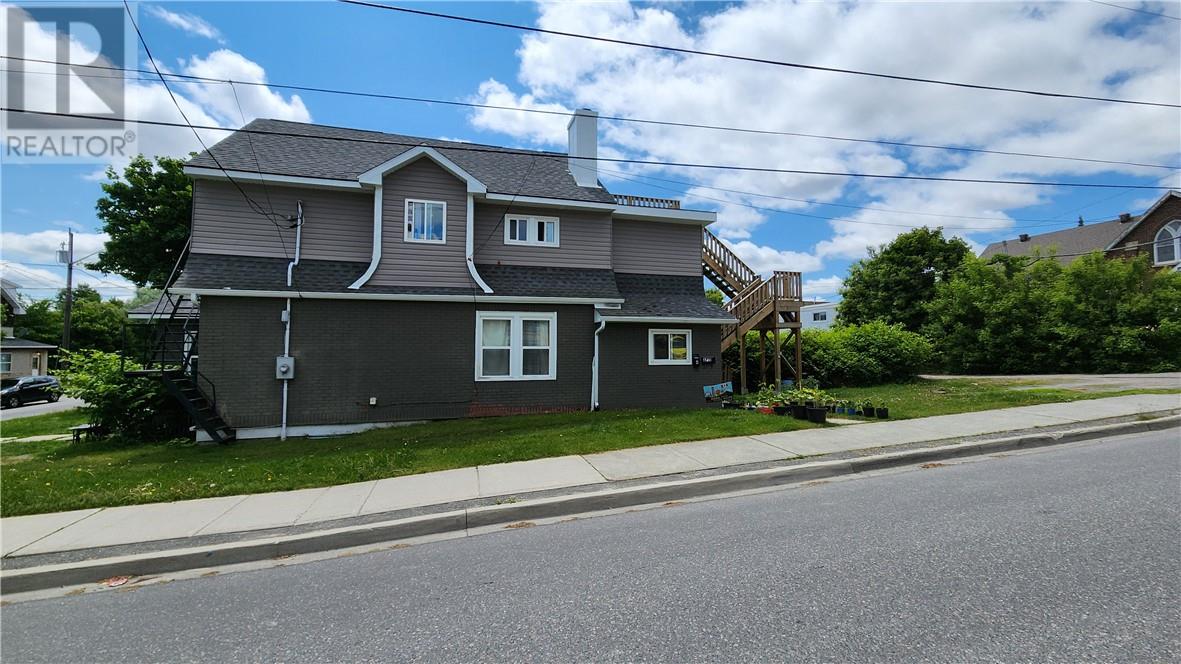 399 Eva Avenue, Sudbury, Ontario  P3C 4N2 - Photo 4 - 2125279