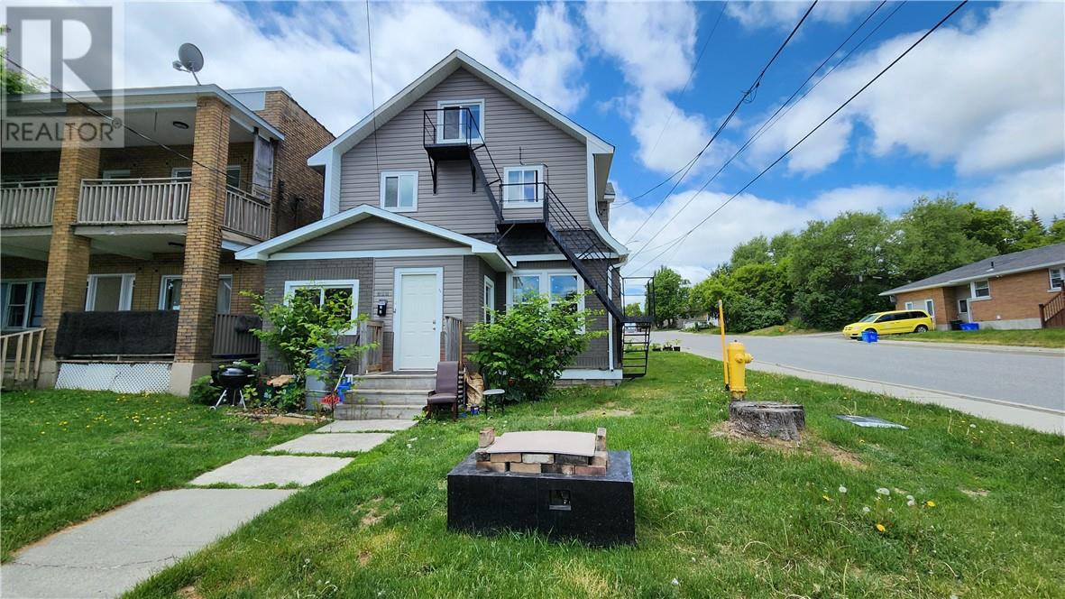 399 Eva Avenue, Sudbury, Ontario  P3C 4N2 - Photo 2 - 2125279