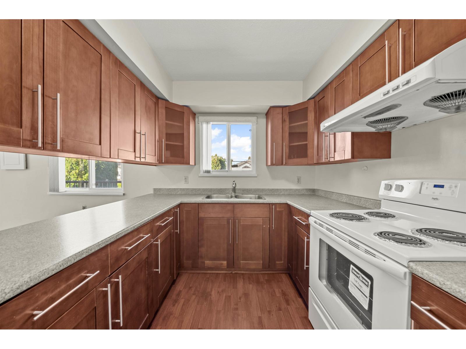 12178 97 Avenue, Surrey, British Columbia  V3V 2C9 - Photo 8 - R3059986