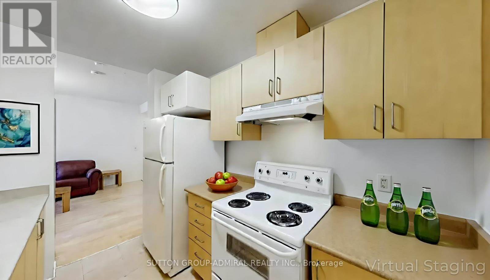 303 - 778 Sheppard Avenue W, Toronto (Bathurst Manor), Ontario  M3H 6B7 - Photo 10 - C12472214