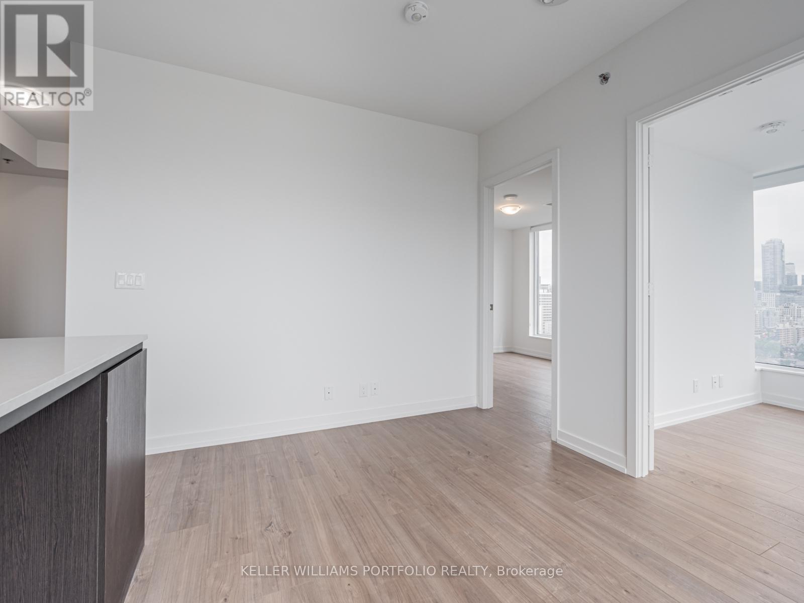1702 - 203 College Street, Toronto, Ontario  M5T 0C8 - Photo 10 - C12472242