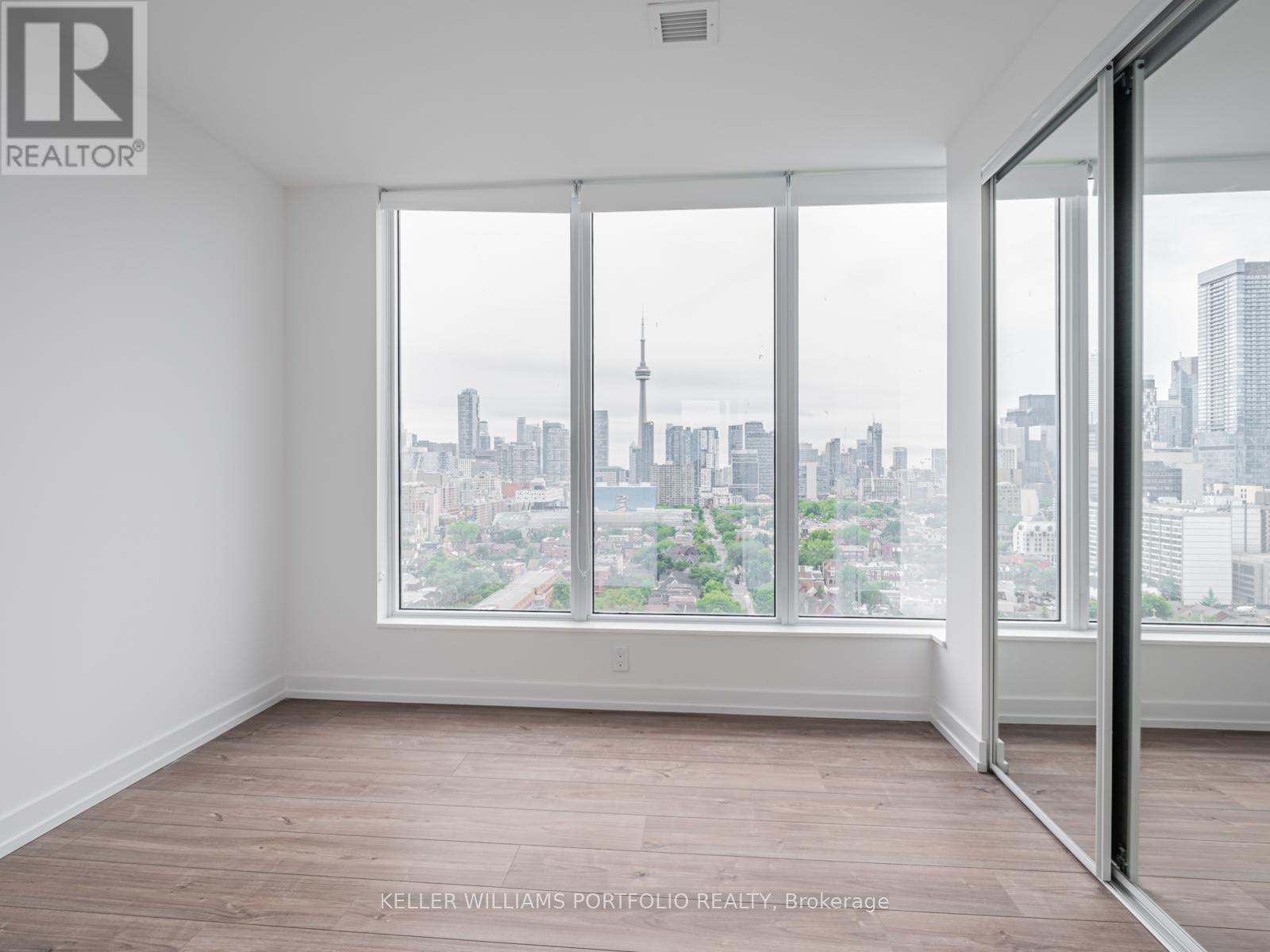 1702 - 203 College Street, Toronto, Ontario  M5T 0C8 - Photo 11 - C12472242
