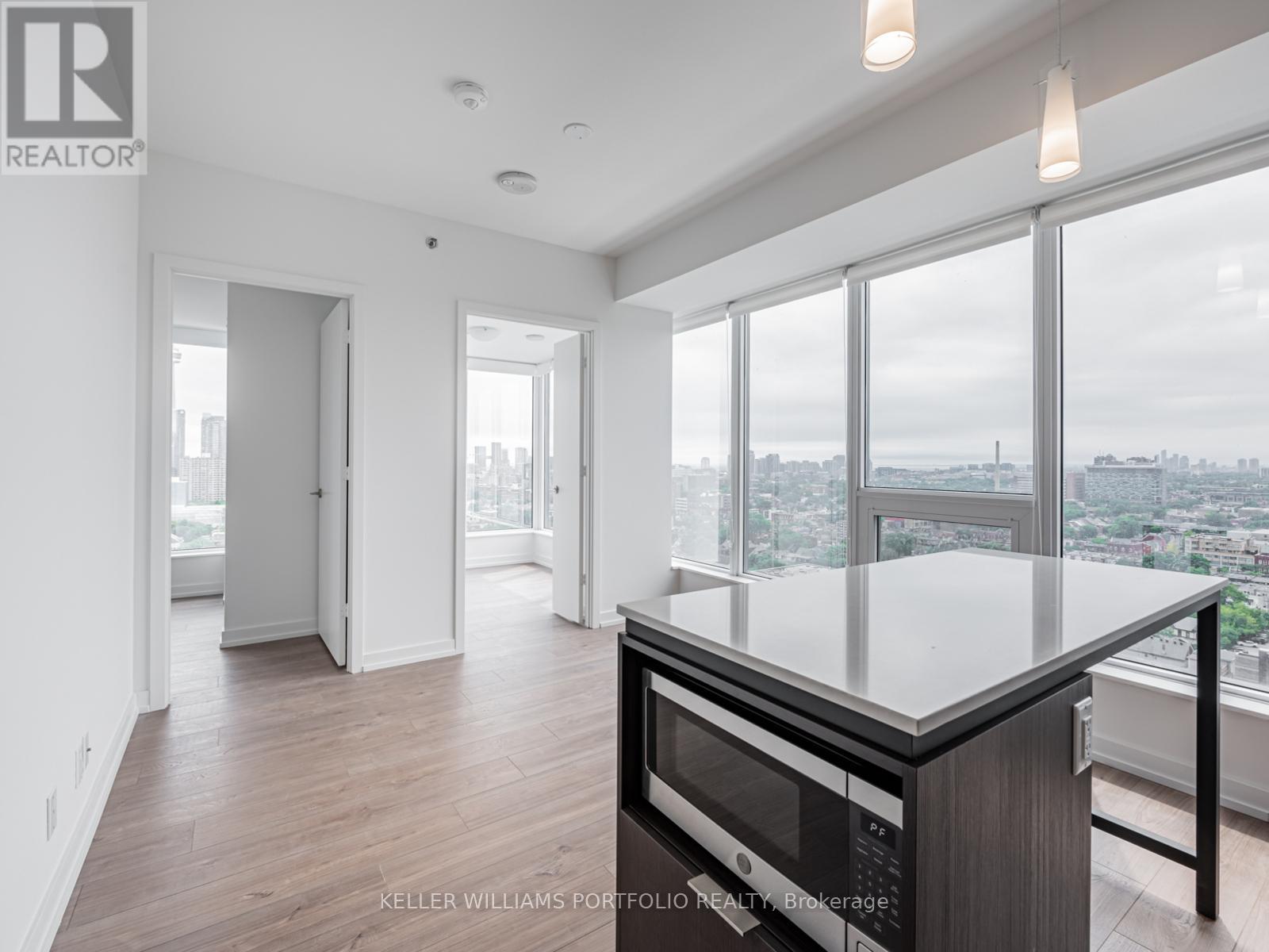 1702 - 203 College Street, Toronto, Ontario  M5T 0C8 - Photo 8 - C12472242