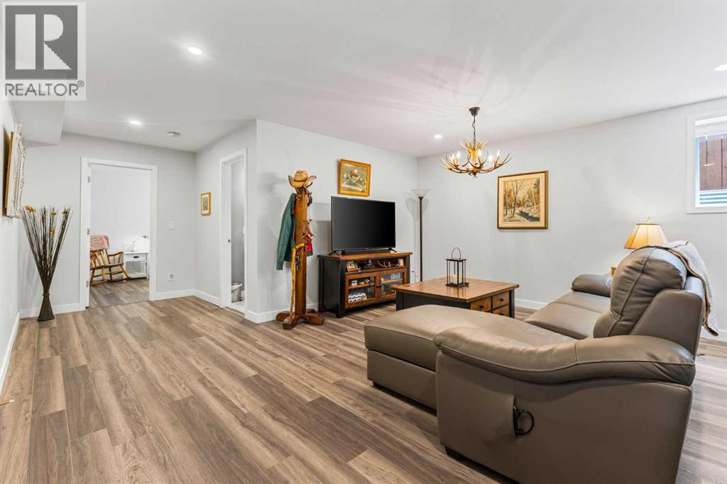 1366 Lackner Boulevard, Carstairs, Alberta  T0M 0N0 - Photo 30 - A2253262