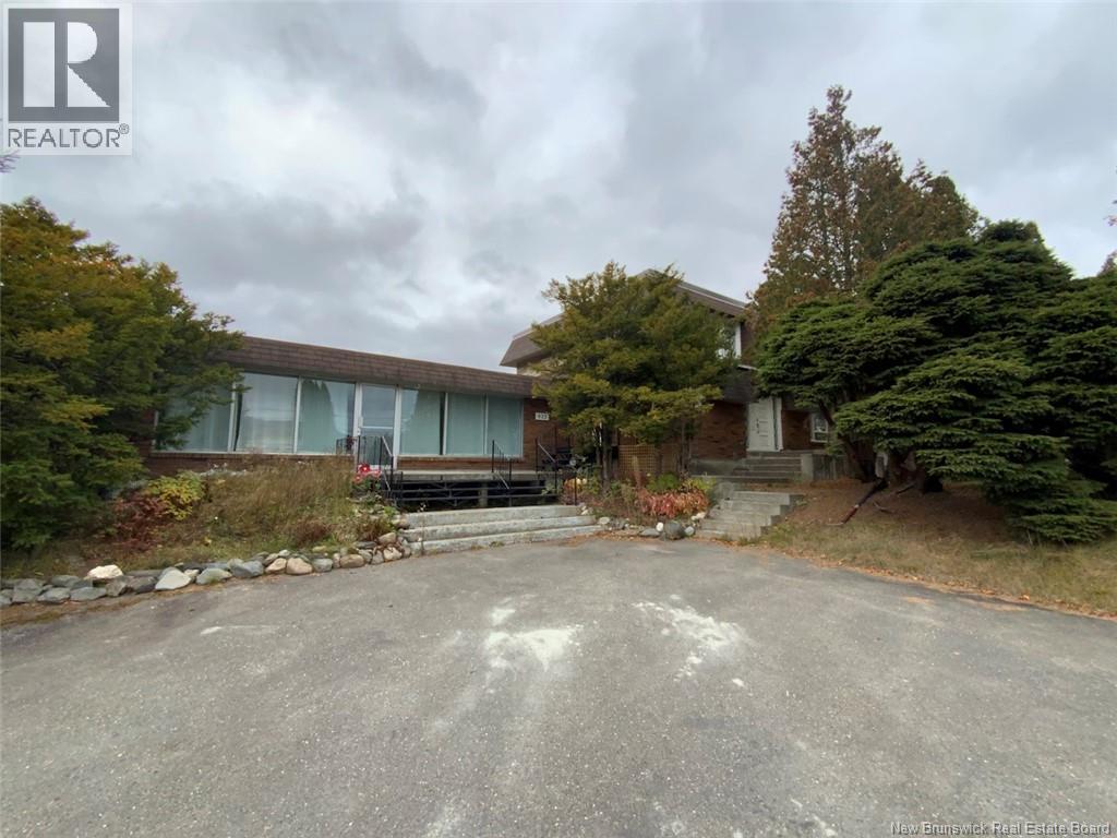 922 Canada Road, Edmundston, New Brunswick  E3V 3X3 - Photo 1 - NB128846