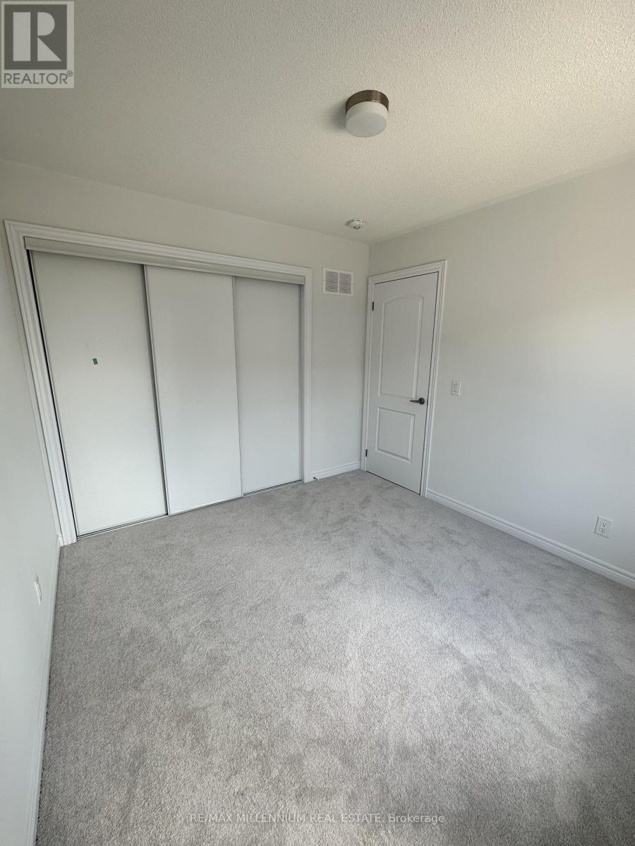 50 Sorbara Way W, Whitby, Ontario  L1M 0M4 - Photo 5 - E12472258