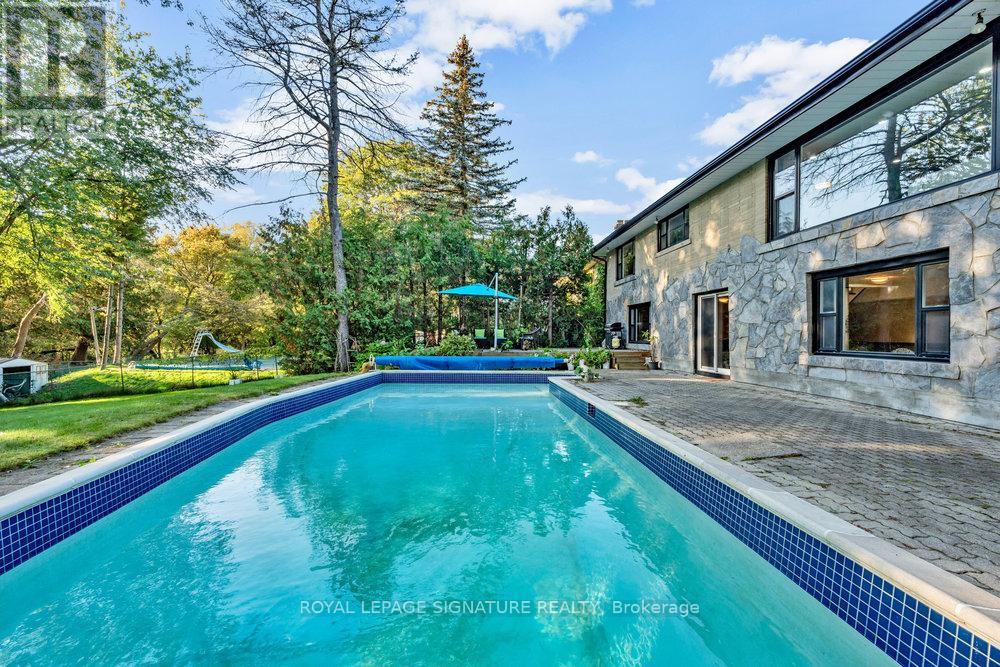 23 Burnview Crescent, Toronto (Woburn), Ontario  M1H 1B4 - Photo 4 - E12472271