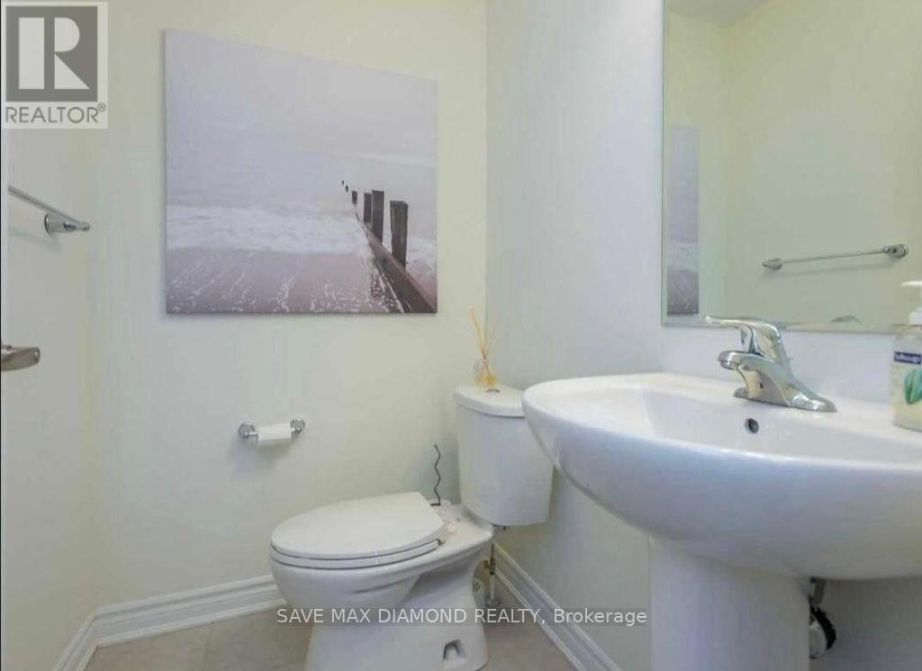 10 Minlow Way, Aurora, Ontario  L4G 0Y2 - Photo 8 - N12472234