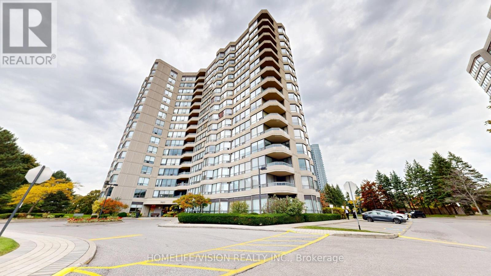 1010 - 7420 Bathurst Street, Vaughan (Brownridge), Ontario  L4J 6X4 - Photo 1 - N12472237