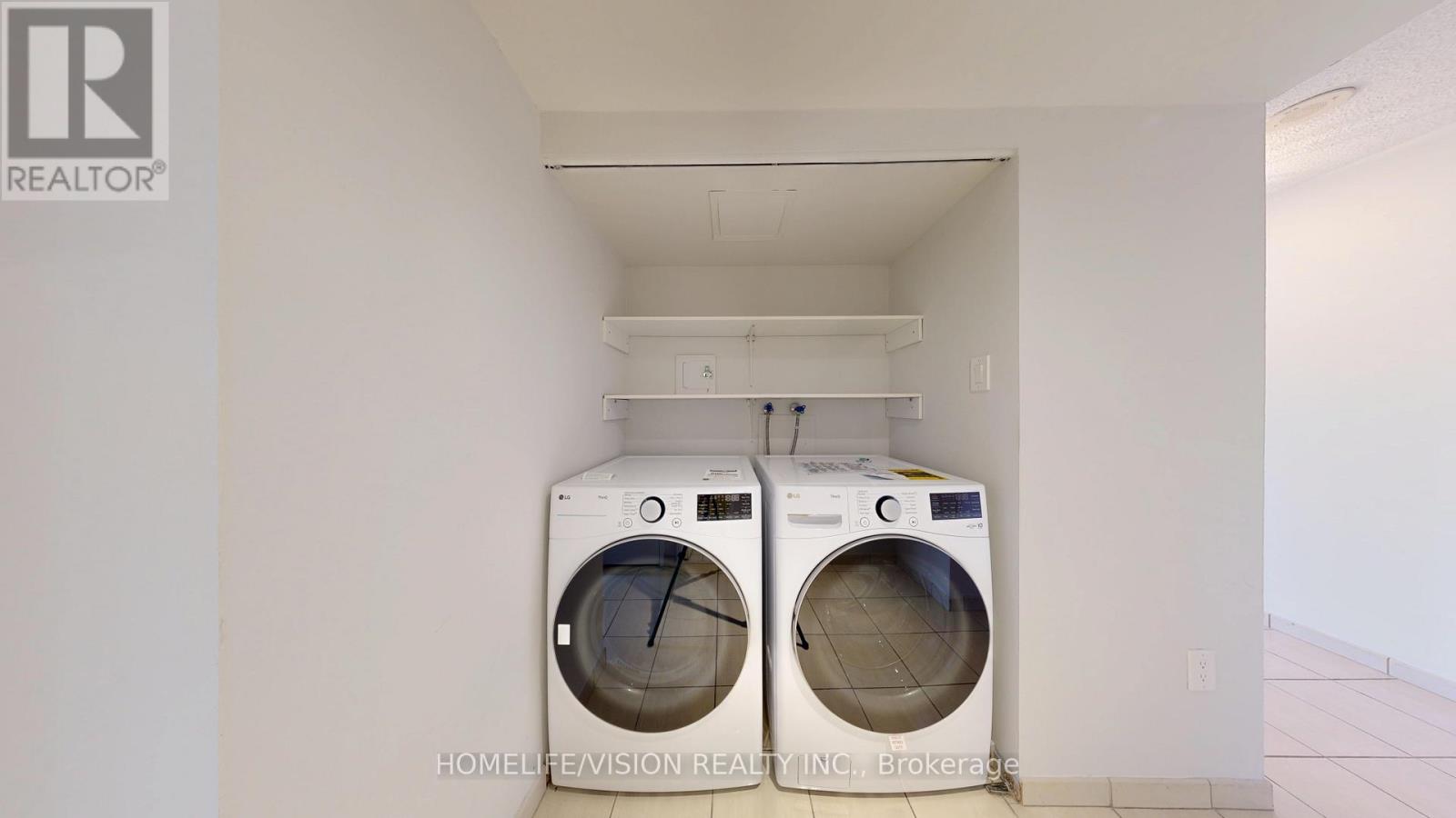 1010 - 7420 Bathurst Street, Vaughan (Brownridge), Ontario  L4J 6X4 - Photo 11 - N12472237