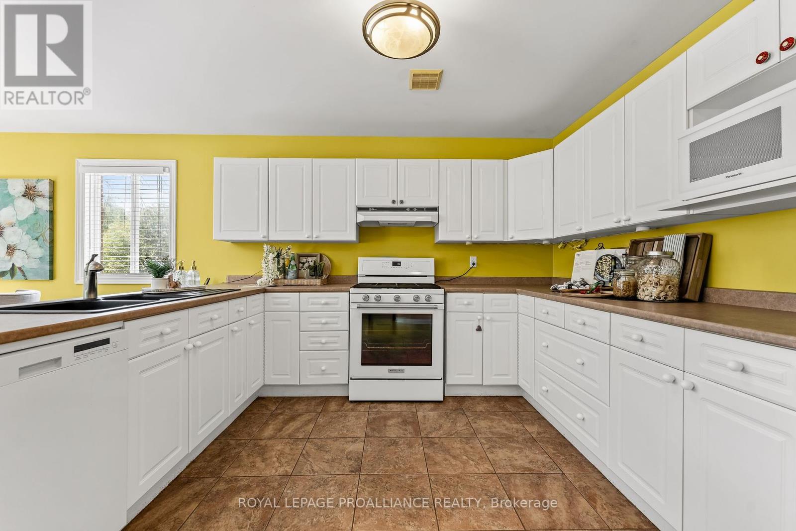 273 Parkview Hills Drive, Cobourg, Ontario  K9A 5S3 - Photo 18 - X12418619