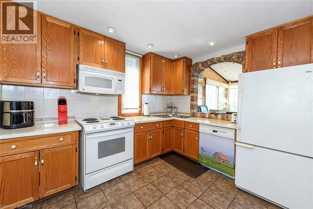 58 Fourth Avenue, Cambridge, Ontario  N1S 2E1 - Photo 5 - 40780741