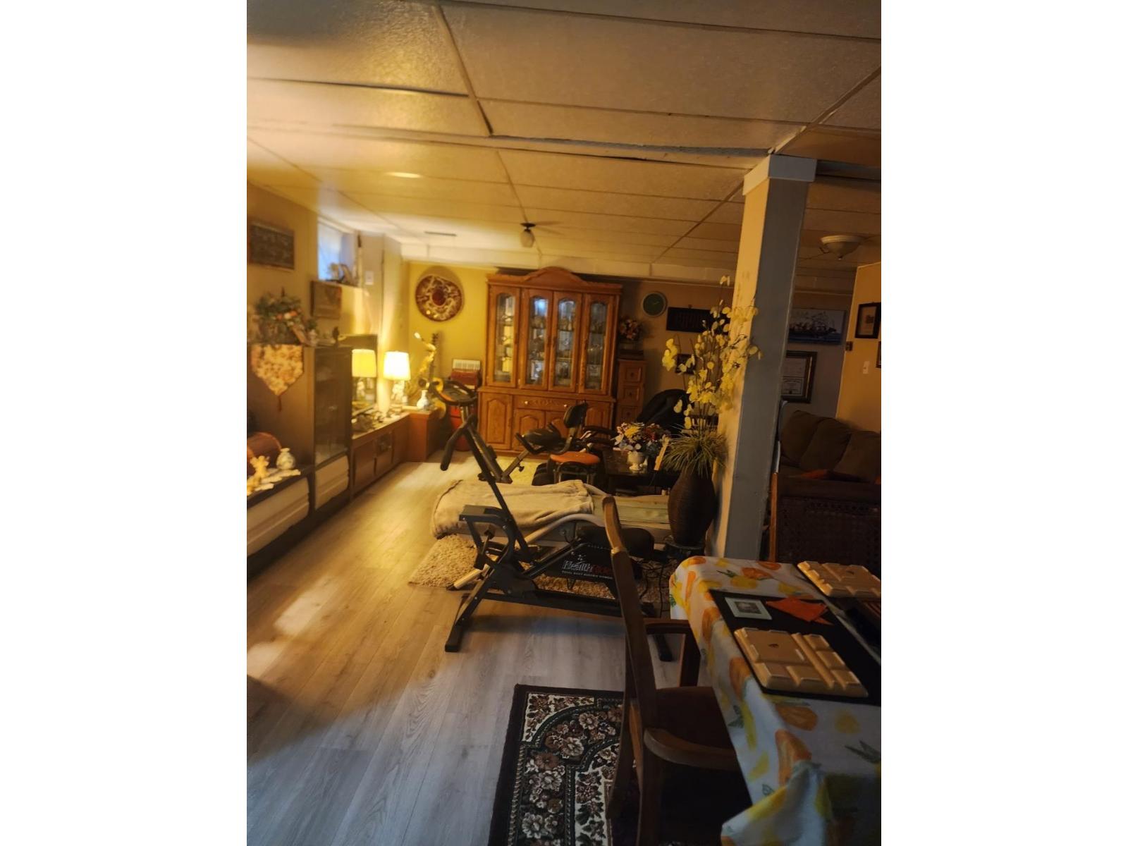 2532 E Bourquin Crescent, Abbotsford, British Columbia  V2S 1Y4 - Photo 6 - R3060028