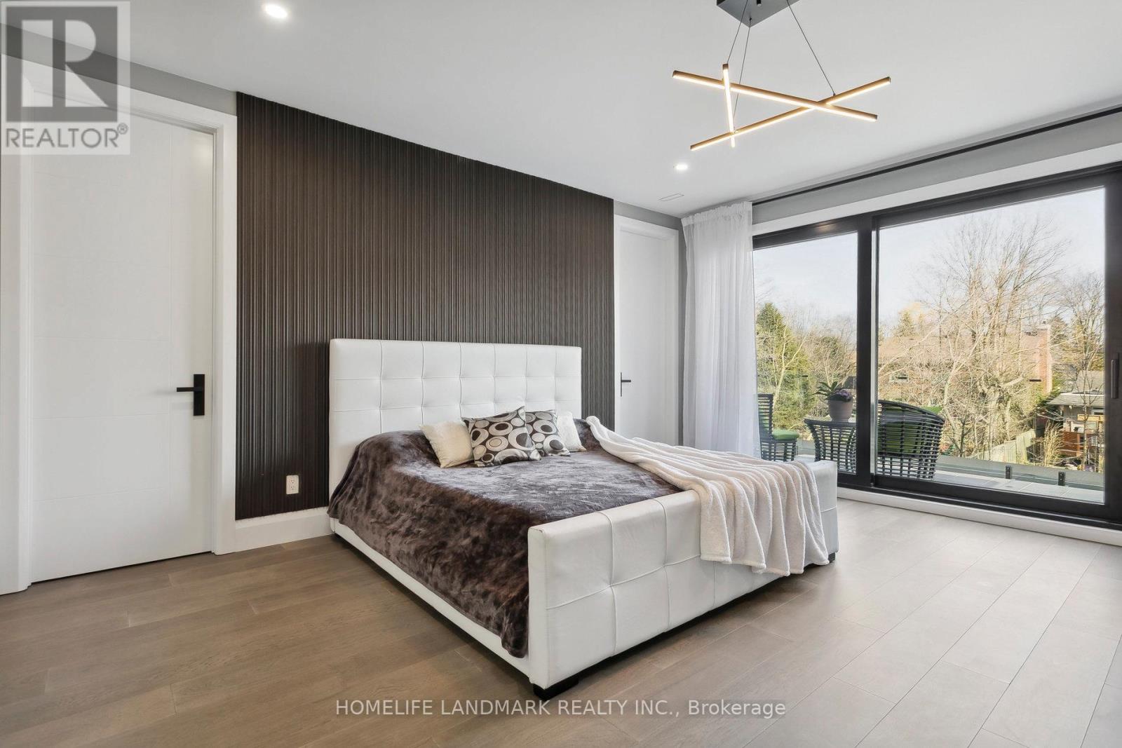 37 Wanita Road, Mississauga (Port Credit), Ontario  L5G 1B3 - Photo 29 - W12472212