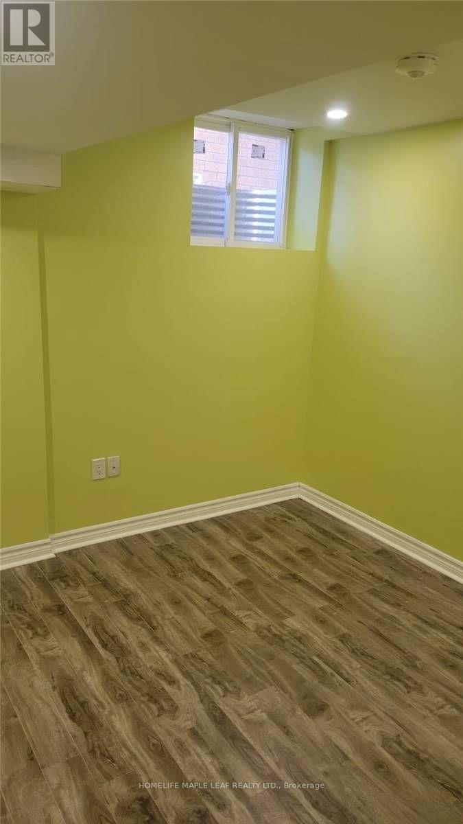 Bsmt - 10 Templeton Court, Brampton, Ontario  L6P 3B2 - Photo 13 - W12472215
