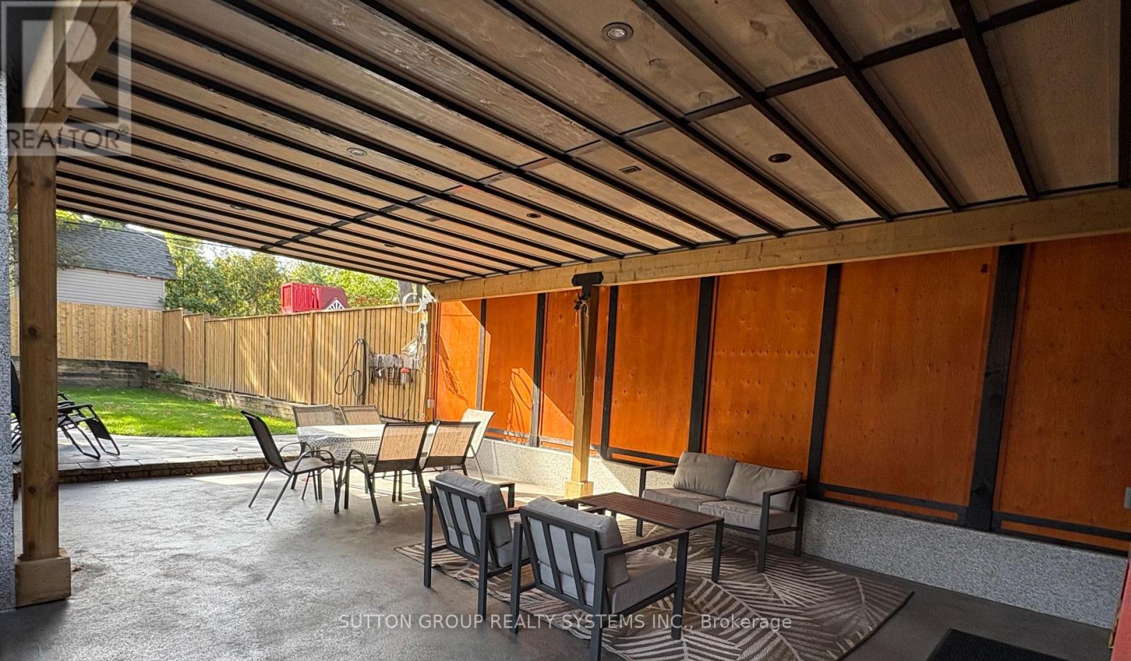 1 Elmlea Avenue, Toronto (Humber Heights), Ontario  M9P 2M6 - Photo 2 - W12472229