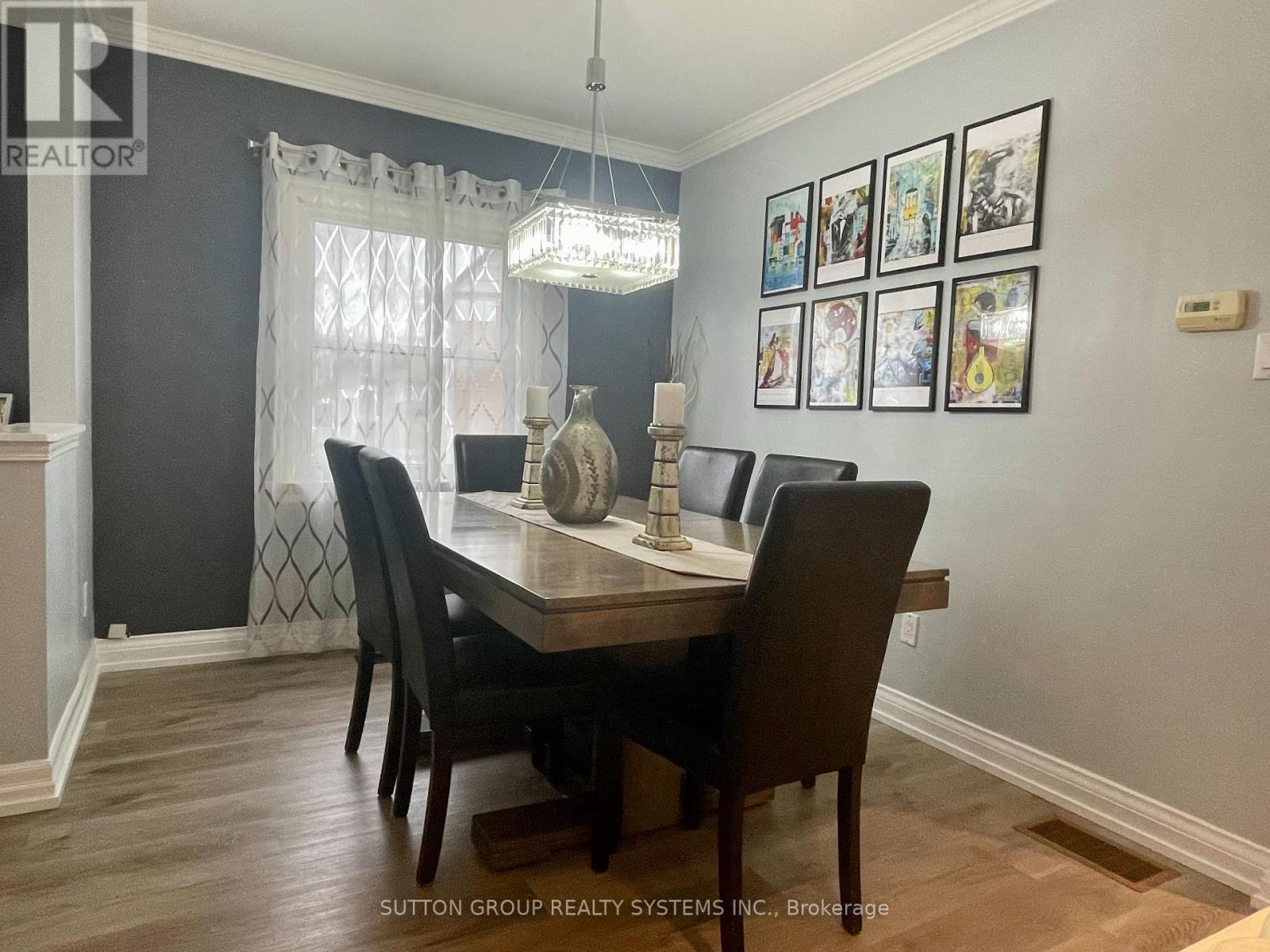1 Elmlea Avenue, Toronto (Humber Heights), Ontario  M9P 2M6 - Photo 6 - W12472229