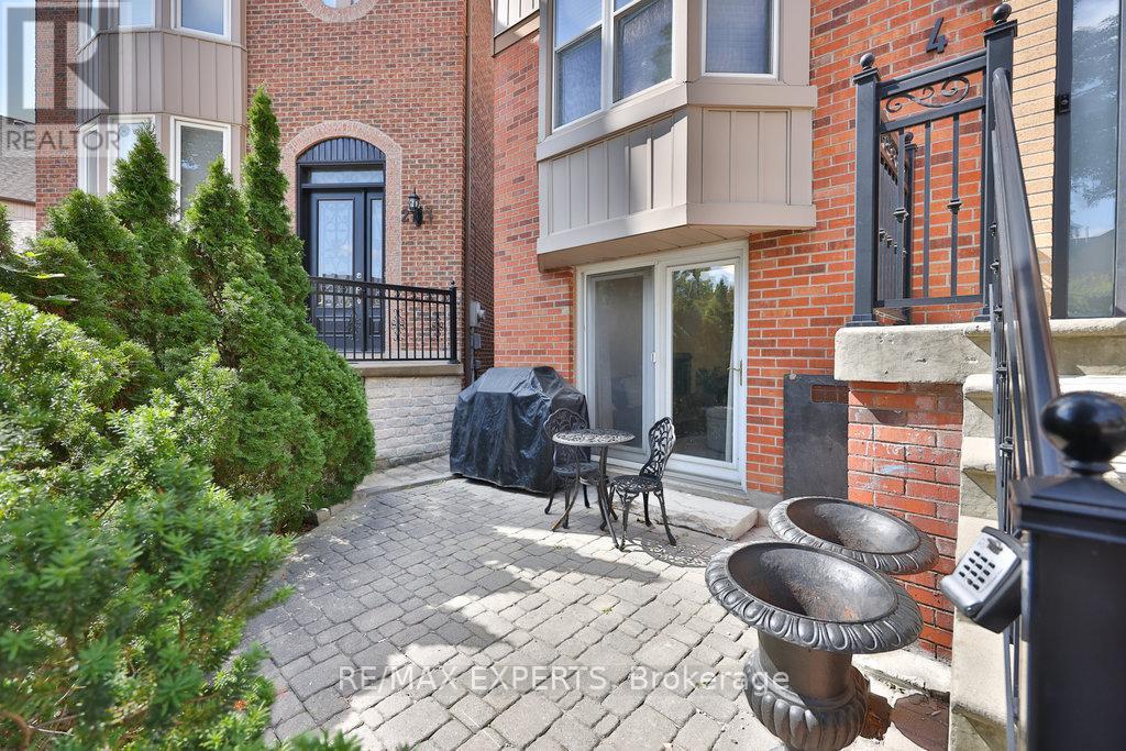 4 Amos Maynard Circle, Vaughan, Ontario  L4L 3B8 - Photo 12 - N12438909
