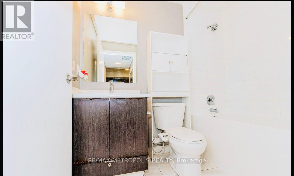 104 - 100 Canon Jackson Drive, Toronto, Ontario  M6M 0C1 - Photo 15 - W12472267