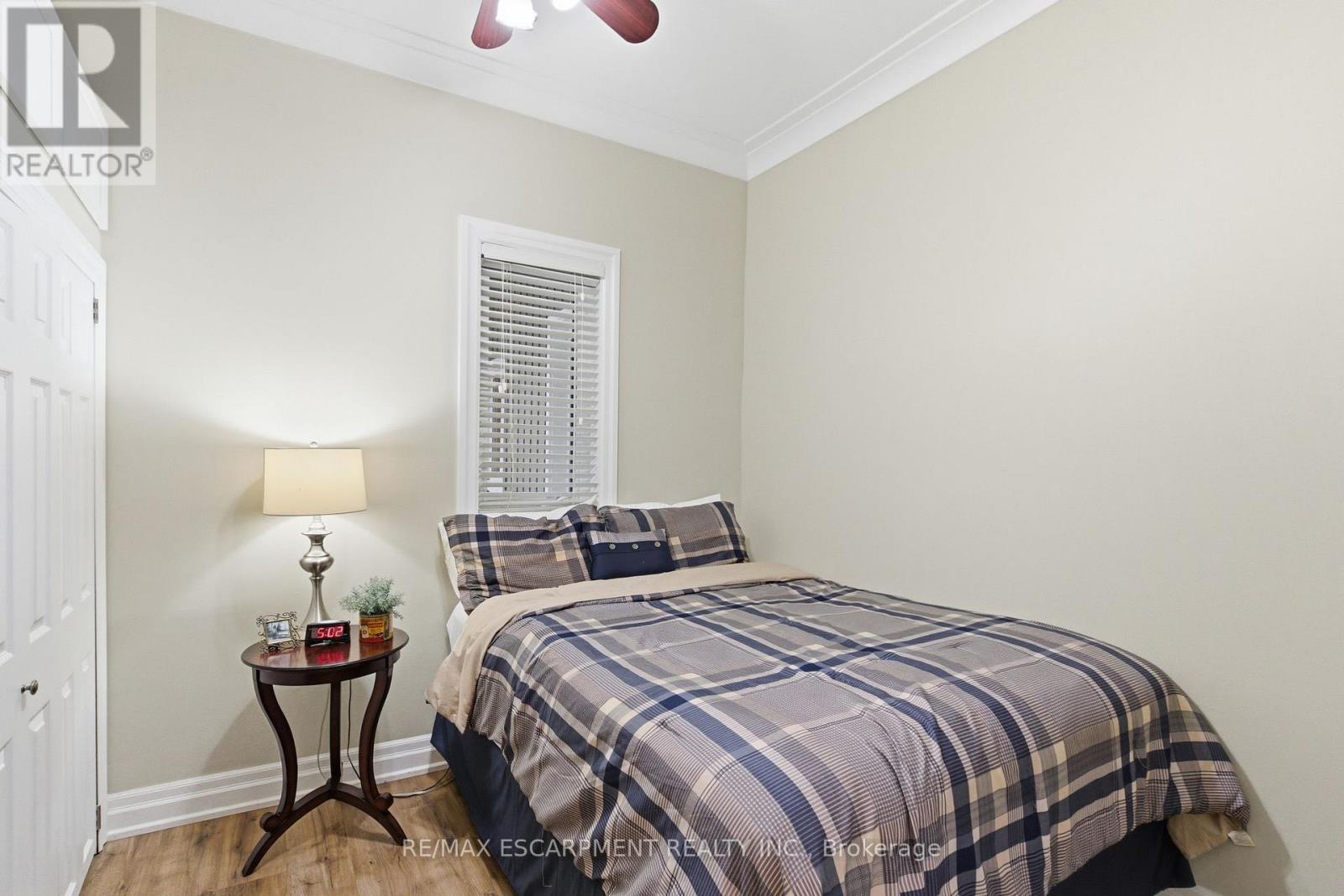 792 Old York Road, Burlington, Ontario  L7P 4X9 - Photo 22 - W12472277
