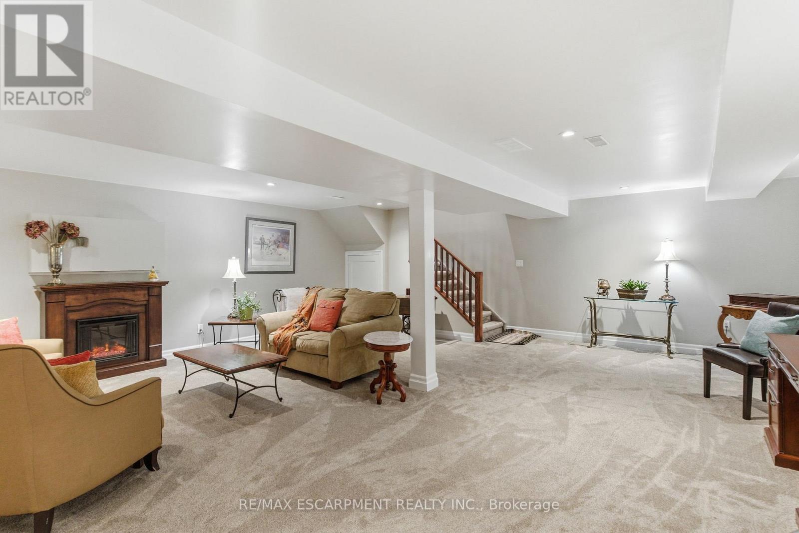 792 Old York Road, Burlington, Ontario  L7P 4X9 - Photo 27 - W12472277
