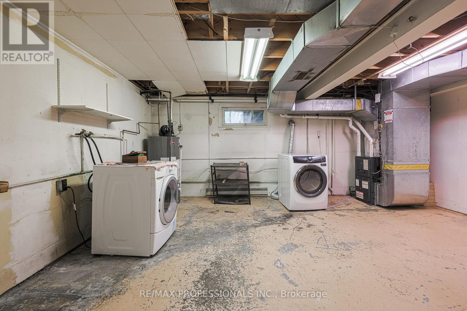 9 Donalbain Crescent, Markham (Royal Orchard), Ontario  L3T 3S3 - Photo 40 - N12472173