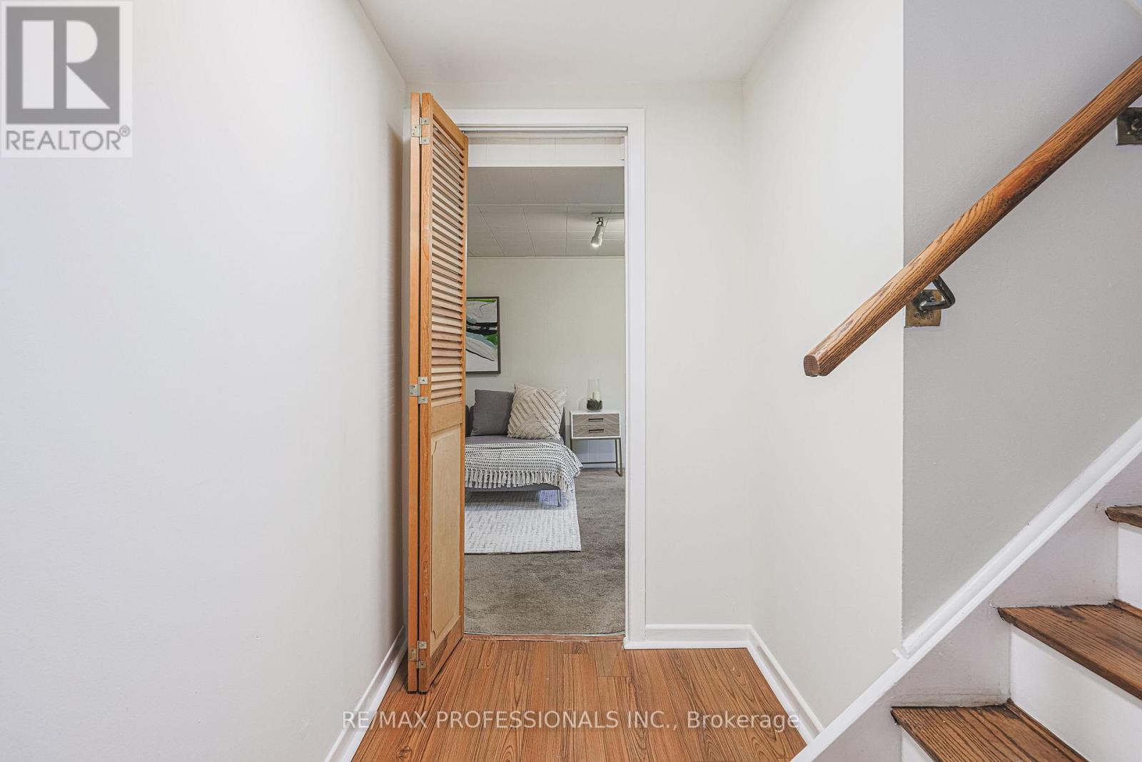 9 Donalbain Crescent, Markham (Royal Orchard), Ontario  L3T 3S3 - Photo 37 - N12472173