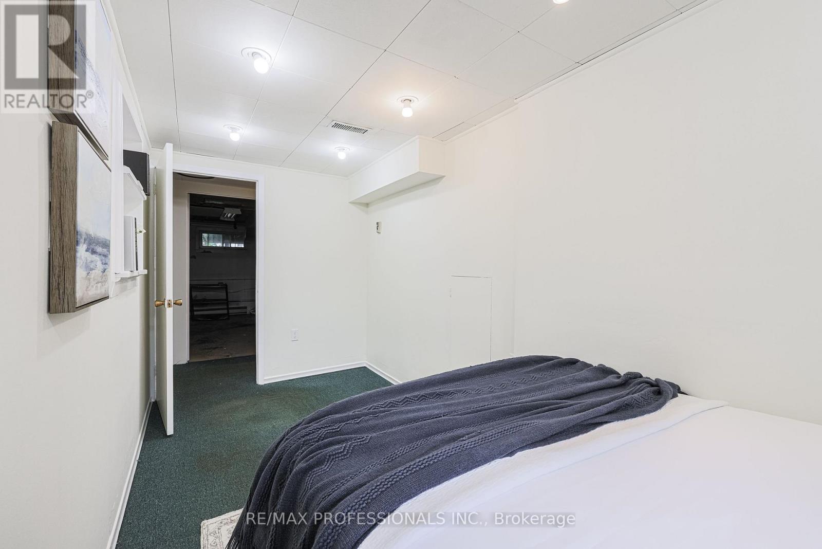 9 Donalbain Crescent, Markham (Royal Orchard), Ontario  L3T 3S3 - Photo 42 - N12472173