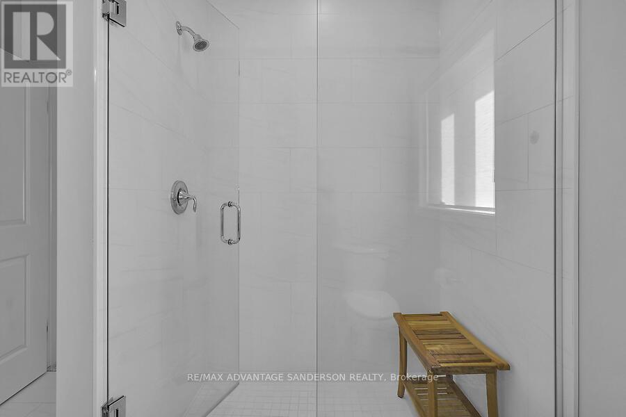 42 Bowman Drive, Middlesex Centre, Ontario  N0M 2A0 - Photo 28 - X12472335