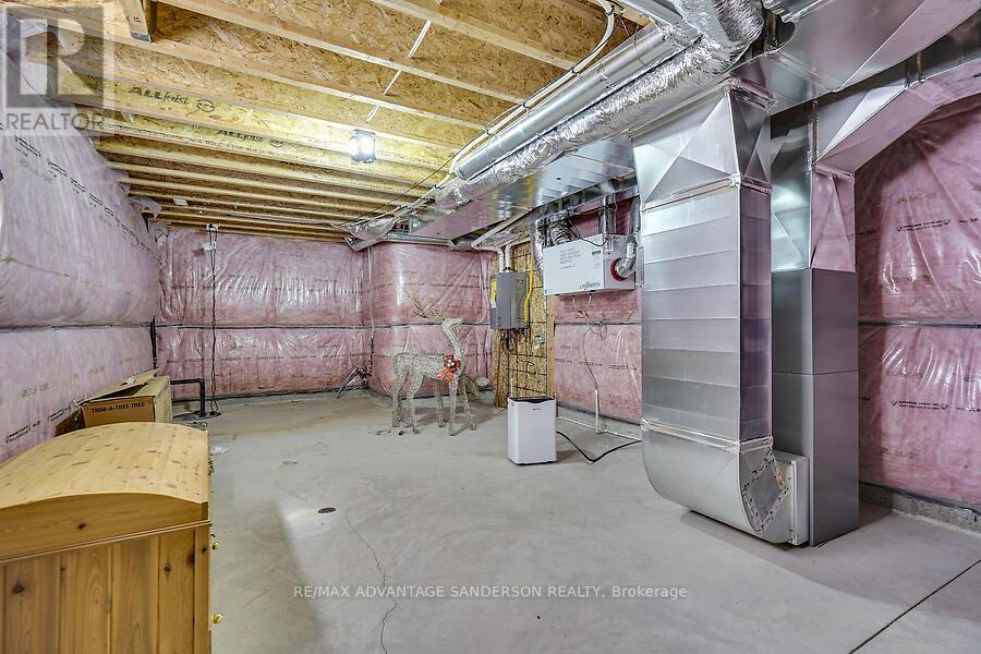 42 Bowman Drive, Middlesex Centre, Ontario  N0M 2A0 - Photo 36 - X12472335