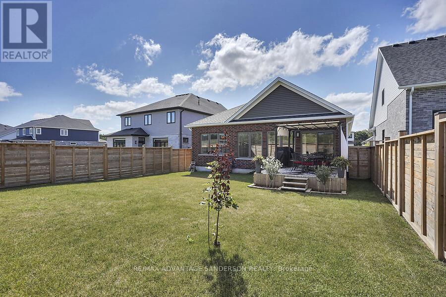 42 Bowman Drive, Middlesex Centre, Ontario  N0M 2A0 - Photo 42 - X12472335