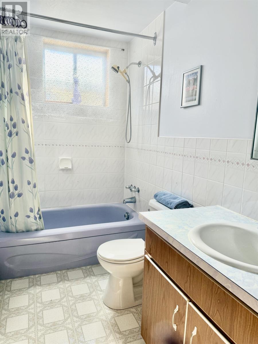 435 Frankwood Ave, Thunder Bay, Ontario  P7B 4R3 - Photo 37 - TB253256
