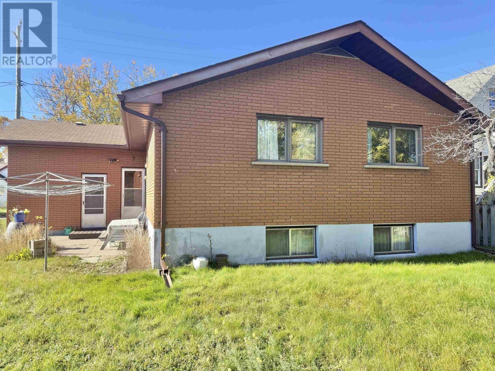 435 Frankwood Ave, Thunder Bay, Ontario  P7B 4R3 - Photo 45 - TB253256