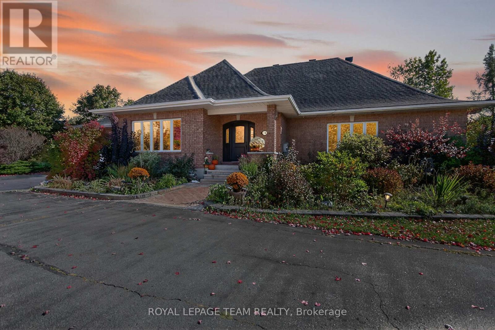 101 FALCON BROOK ROAD, Ottawa, Ontario