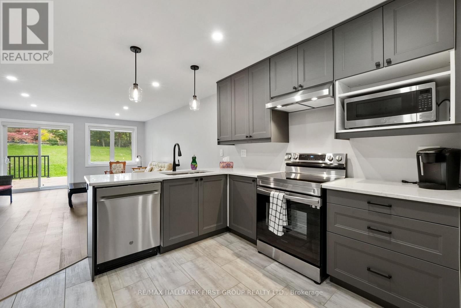 B - 12 Highland Drive, Port Hope, Ontario  L1A 2B3 - Photo 17 - X12472220