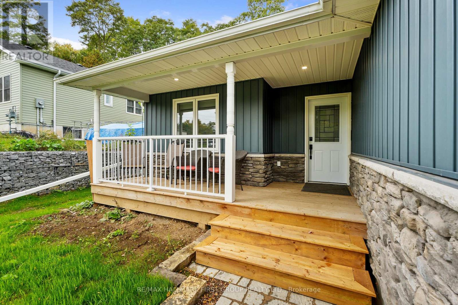 B - 12 Highland Drive, Port Hope, Ontario  L1A 2B3 - Photo 4 - X12472220
