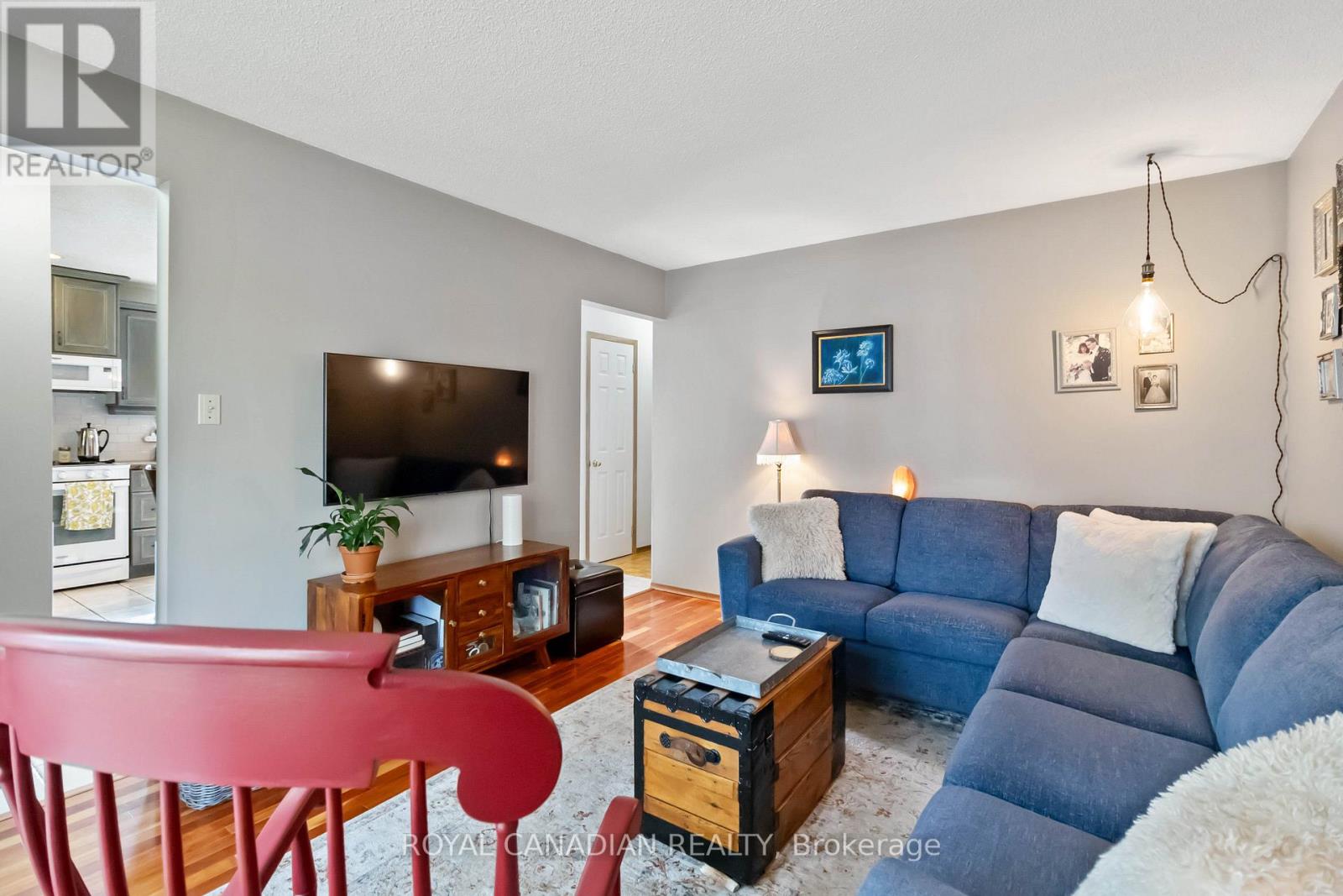159 Hadati Road, Guelph (Grange Road), Ontario  N1E 6N3 - Photo 10 - X12472224