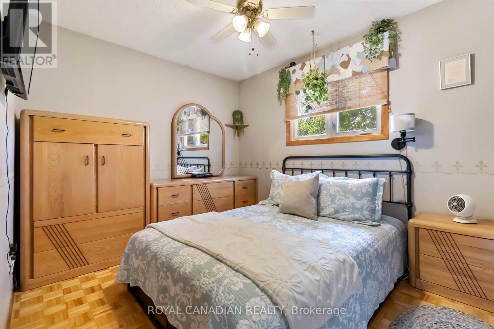 159 Hadati Road, Guelph (Grange Road), Ontario  N1E 6N3 - Photo 16 - X12472224