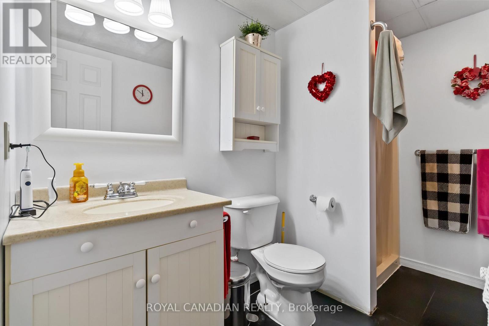 159 Hadati Road, Guelph (Grange Road), Ontario  N1E 6N3 - Photo 23 - X12472224