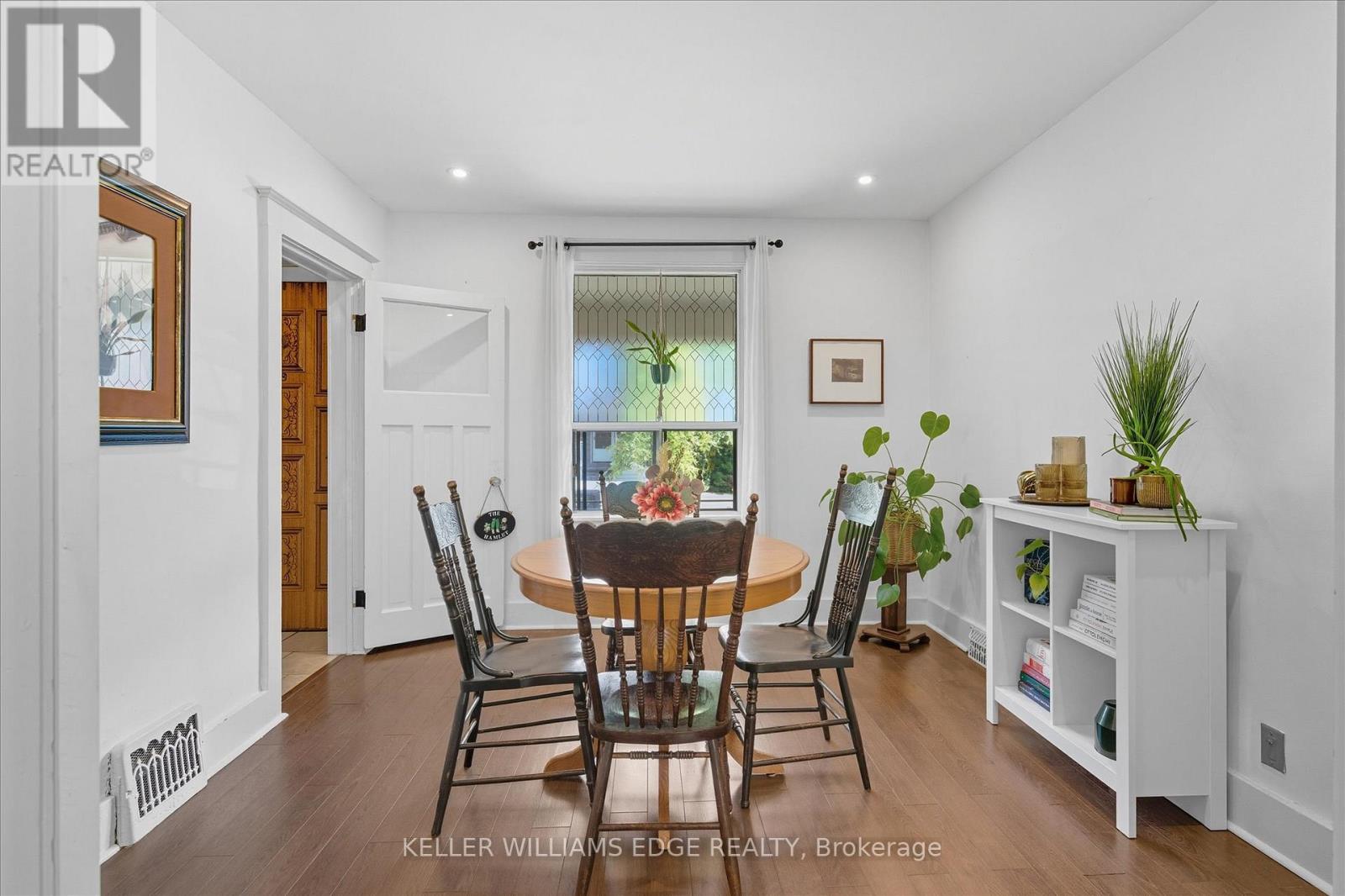 163 Grosvenor Avenue N, Hamilton (Crown Point), Ontario  L8L 7S7 - Photo 4 - X12472246