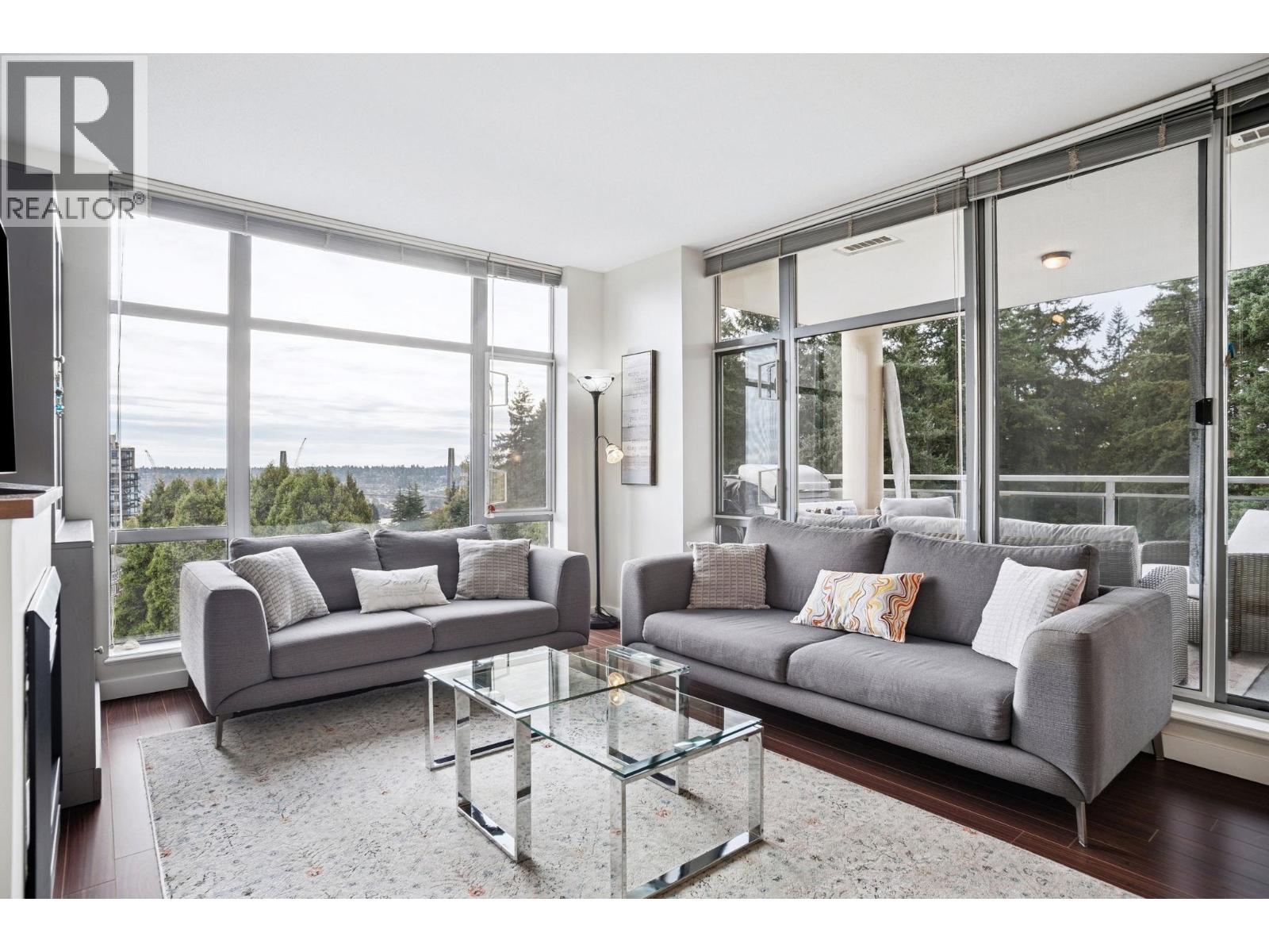 1106 280 Ross Drive, New Westminster, British Columbia  V3L 0C2 - Photo 2 - R3059907