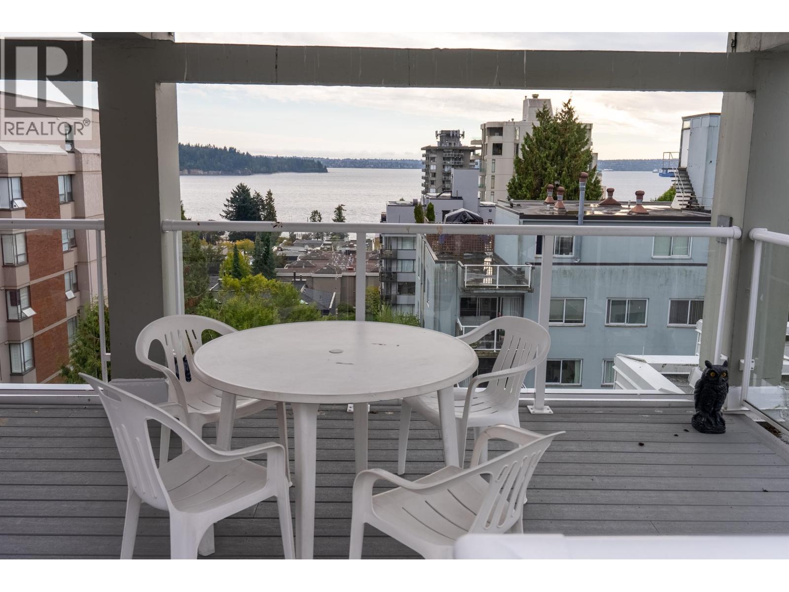 402 1750 Esquimalt Avenue, West Vancouver, British Columbia  V7V 1R8 - Photo 16 - R3059985