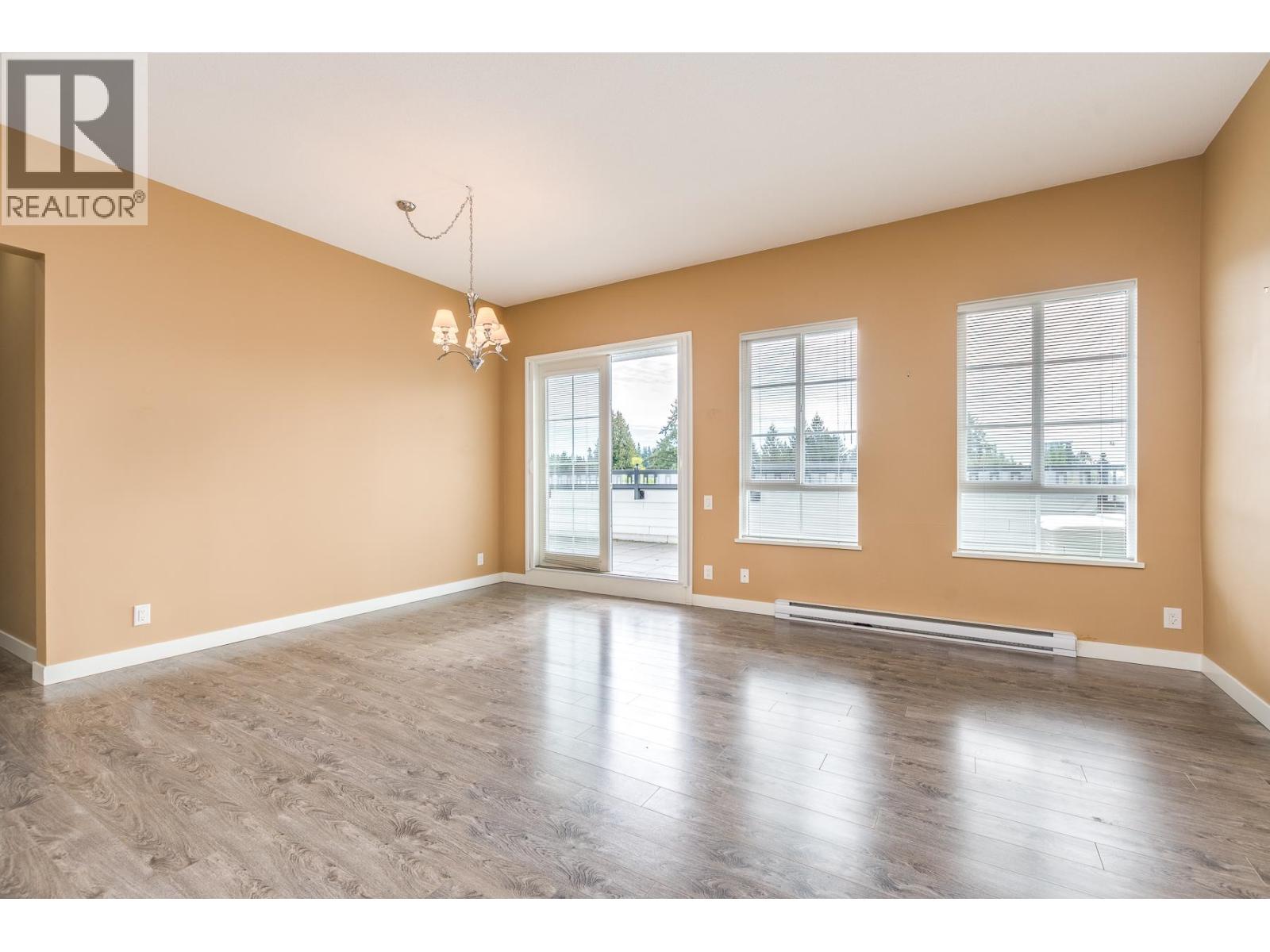 415 553 Foster Avenue, Coquitlam, British Columbia  V3J 0B5 - Photo 12 - R3060000