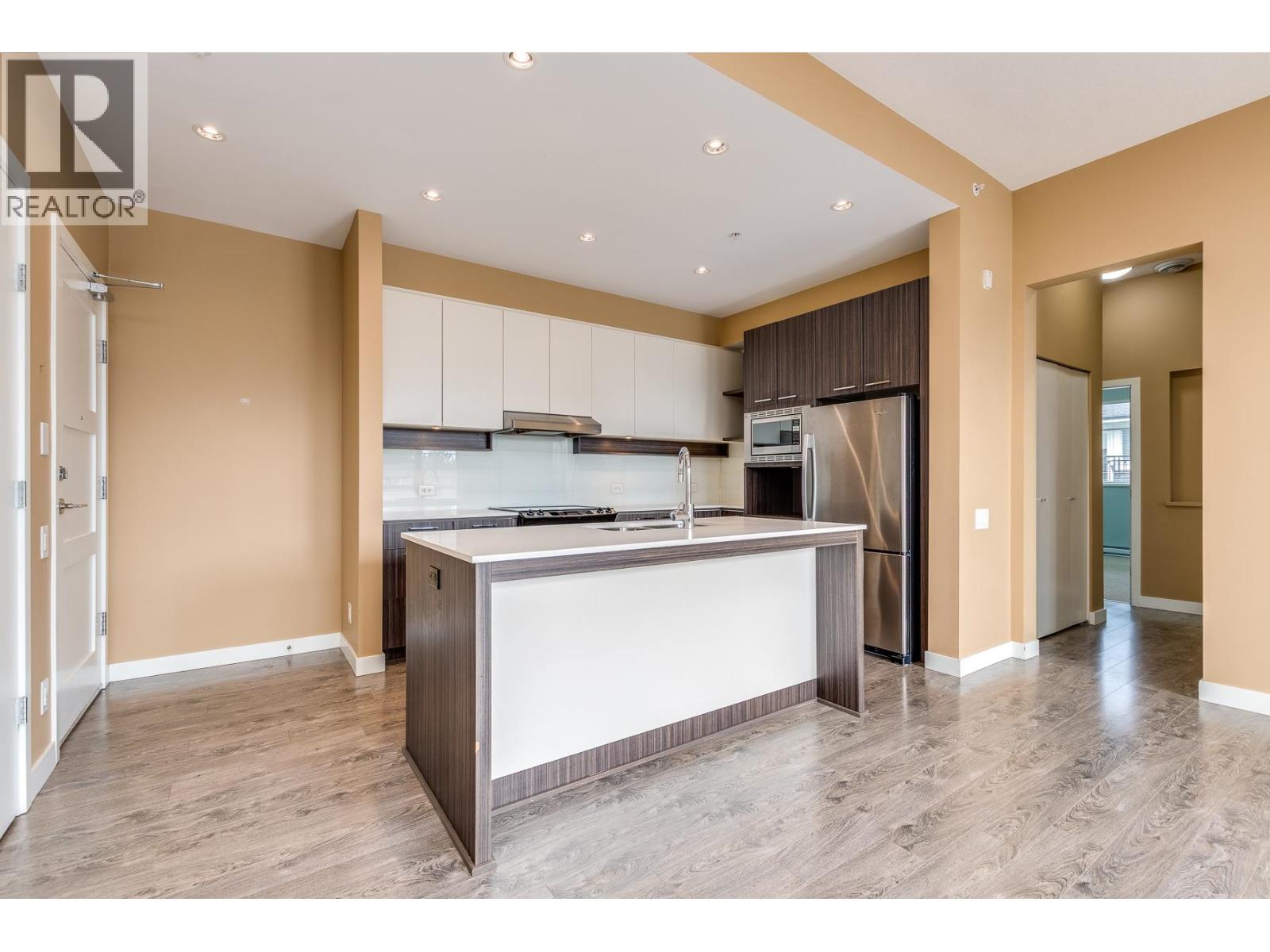 415 553 Foster Avenue, Coquitlam, British Columbia  V3J 0B5 - Photo 7 - R3060000