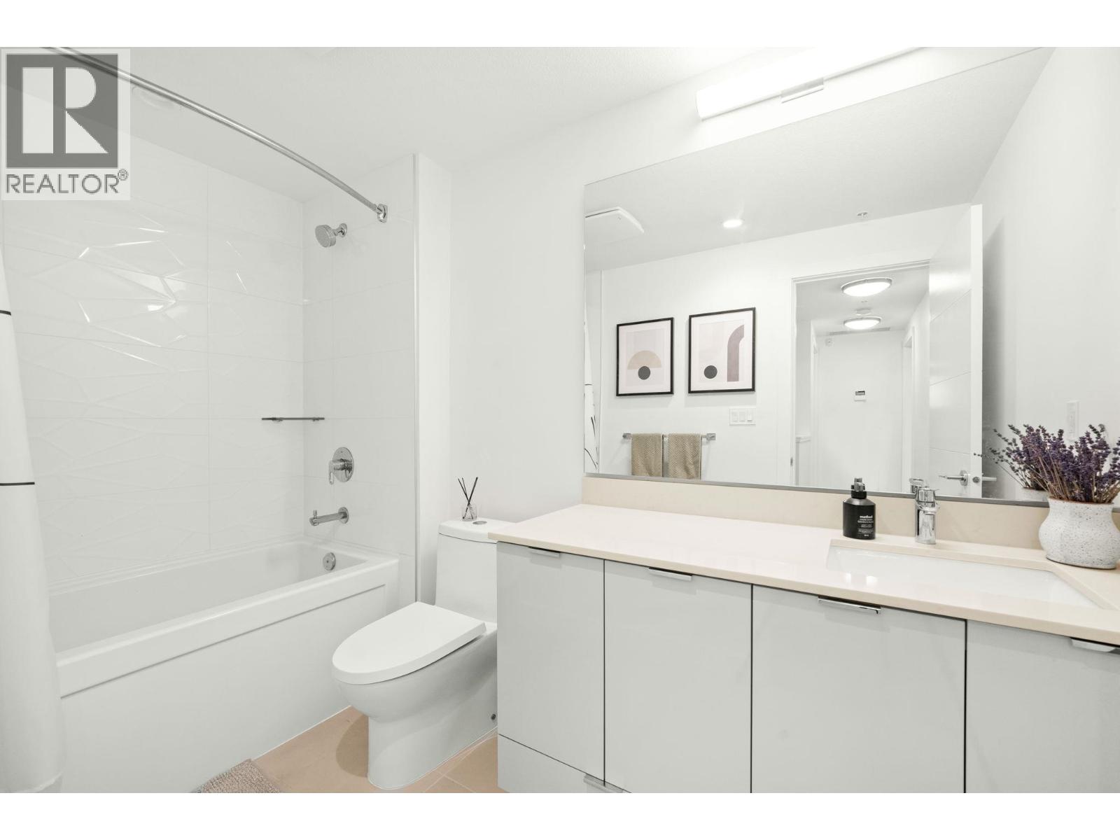 Th8 108 E 8th Street, North Vancouver, British Columbia  V7L 0H1 - Photo 27 - R3060016