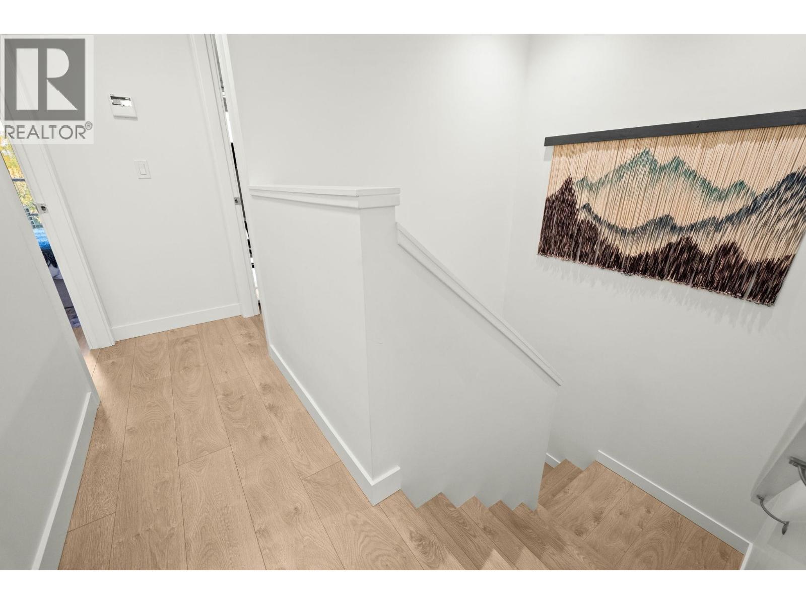 Th8 108 E 8th Street, North Vancouver, British Columbia  V7L 0H1 - Photo 28 - R3060016