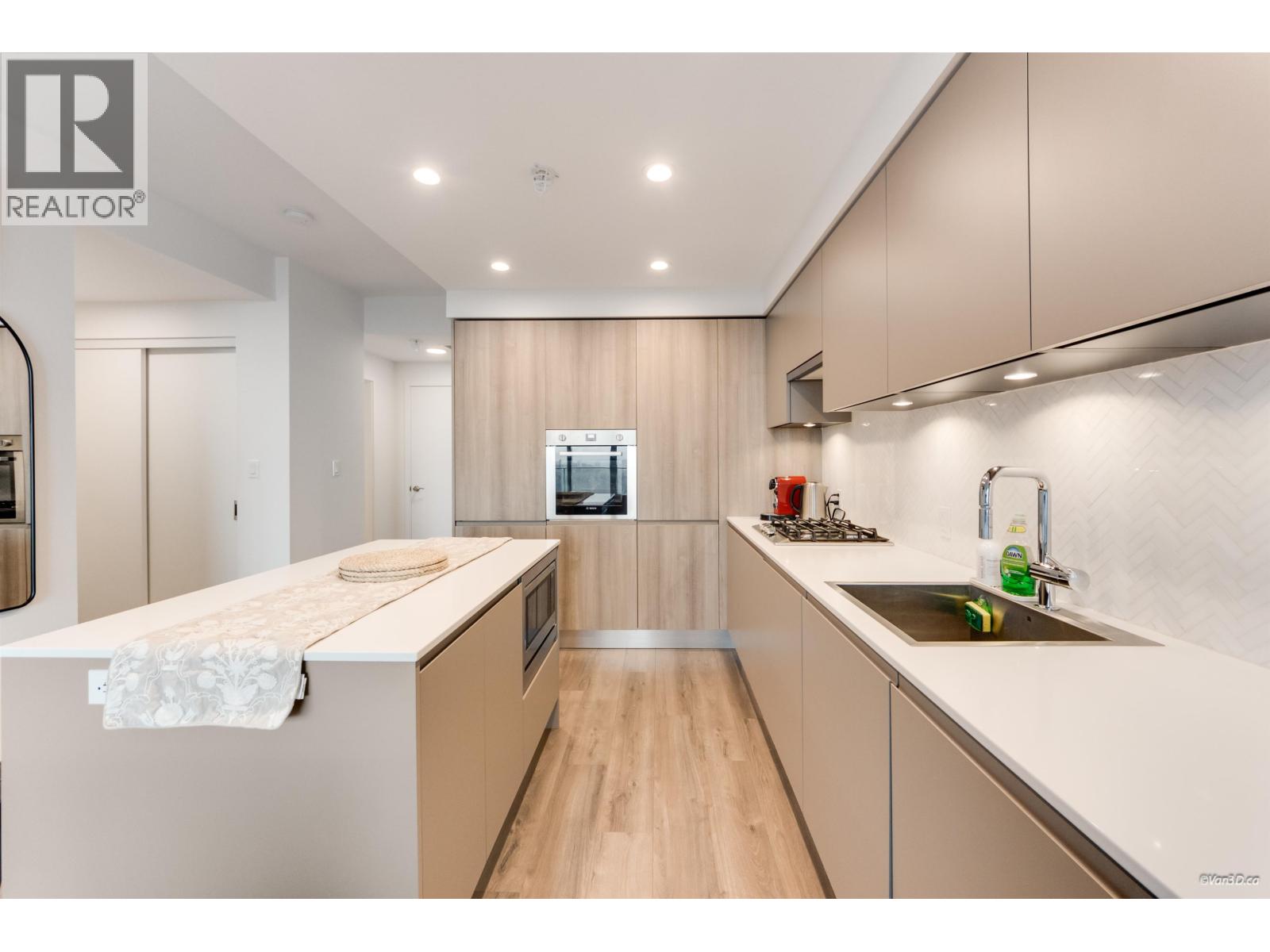 3206 3833 Evergreen Place, Burnaby, British Columbia  V3J 0M2 - Photo 5 - R3060017