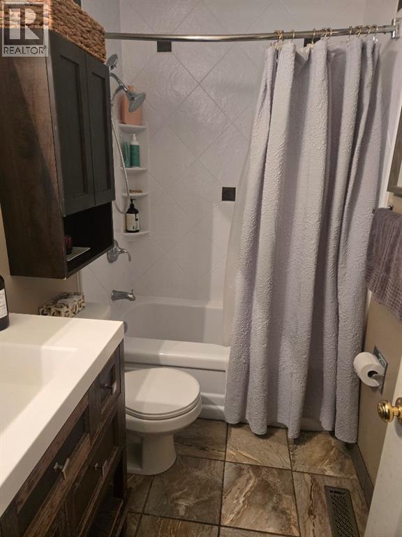 10 Columbia Place W, Lethbridge, Alberta  T1K 5A8 - Photo 15 - A2250468